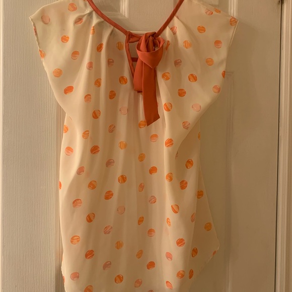 LC sheer flowing top - Picture 3 of 4